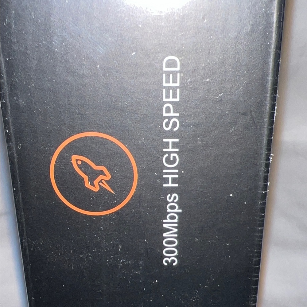 White Modem-Router Combo - Picture 7 of 10